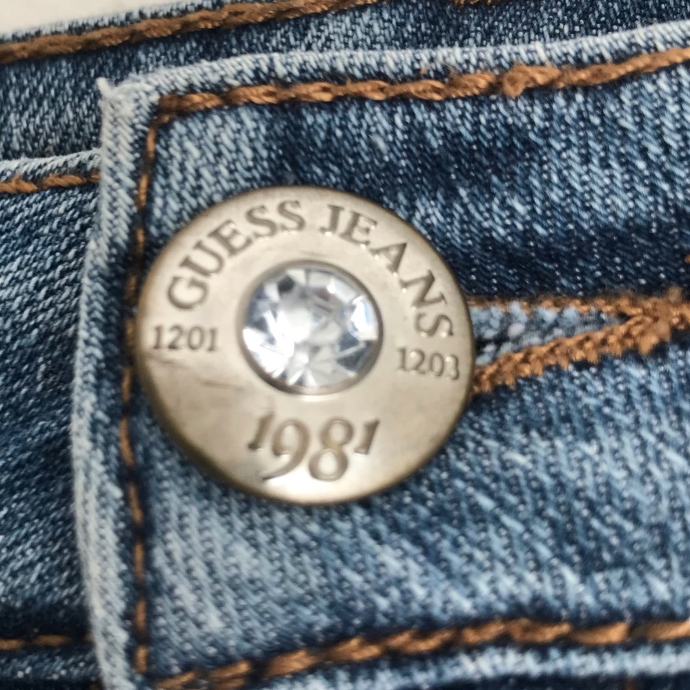 GUESS denim shorts - Picture 6 of 7